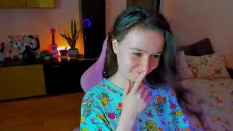 Snapshot of ameli_moon chatting on August 8, 2026, 11:56 am Eileen online show from August 8, 2026, 11:56 am