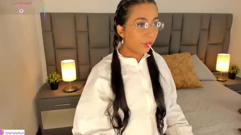 Amelia  online show from April 2, 2026, 1:20 pm