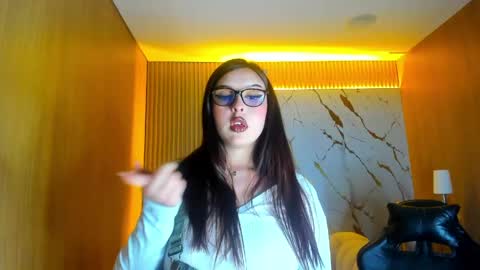amelia_grace_tf online show from May 27, 2026, 3:58 am