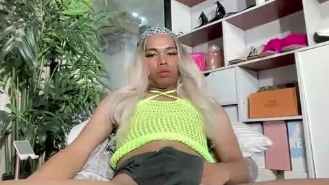 Snapshot of amelia_jones69x chatting on February 18, 2026, 3:24 am Amelia online show from February 18, 2026, 3:24 am