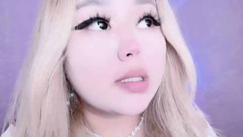 Snapshot of amelia_sunlight chatting on December 17, 2024, 3:39 am Amelia online show from December 17, 2024, 3:39 am