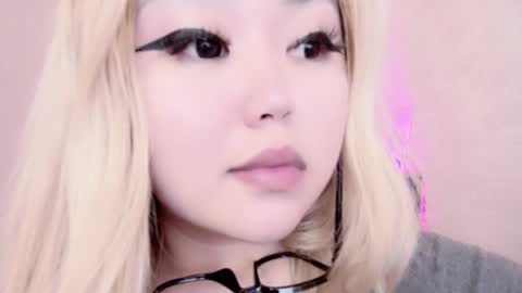 Snapshot of amelia_sunlight chatting on February 22, 2025, 3:34 am Amelia online show from February 22, 2025, 3:34 am