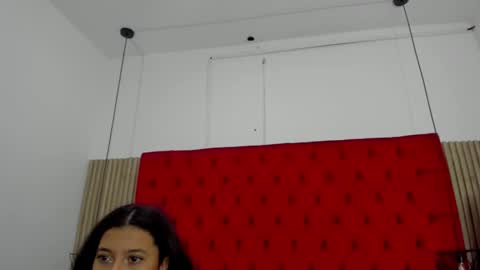 Snapshot of ameliaandemily chatting on December 18, 2024, 8:47 pm Amelia AND Emily online show from December 18, 2024, 8:47 pm