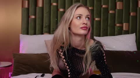 Snapshot of ameliaangell chatting on December 30, 2024, 12:20 pm Amelia online show from December 30, 2024, 12:20 pm