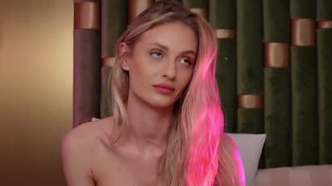 Snapshot of ameliaangell chatting on January 16, 2025, 9:16 am Amelia online show from January 16, 2025, 9:16 am