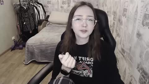 Snapshot of ameliakamishiro chatting on December 7, 2024, 12:24 pm Amelia online show from December 7, 2024, 12:24 pm