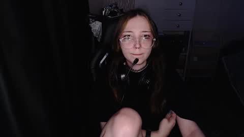 Amelia online show from December 18, 2025, 4:24 pm