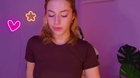 Snapshot of ameliarosaline chatting on June 21, 2026, 3:09 am ameliarosaline online show from June 21, 2026, 3:09 am
