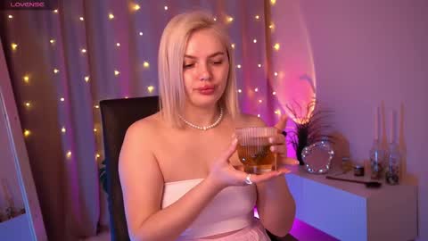  Amelia  online show from March 7, 2026, 3:03 am