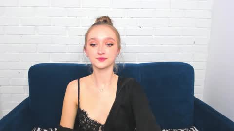 Snapshot of ameliawise chatting on January 4, 2025, 11:54 am ameliawise online show from January 4, 2025, 11:54 am