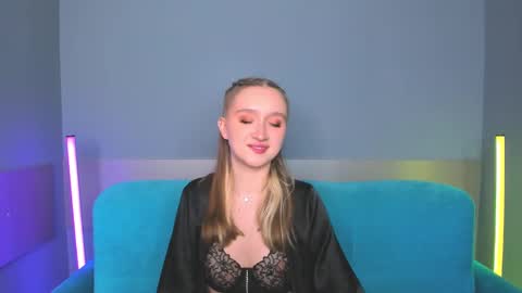 Snapshot of ameliawise chatting on February 17, 2025, 1:53 pm ameliawise online show from February 17, 2025, 1:53 pm