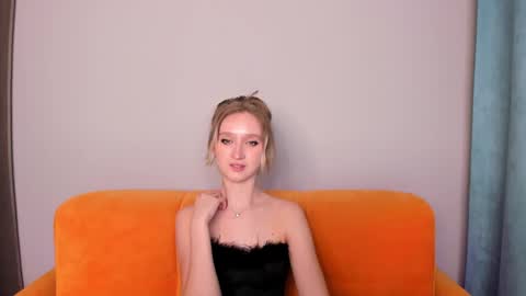 Snapshot of ameliawise chatting on February 18, 2025, 4:59 pm ameliawise online show from February 18, 2025, 4:59 pm