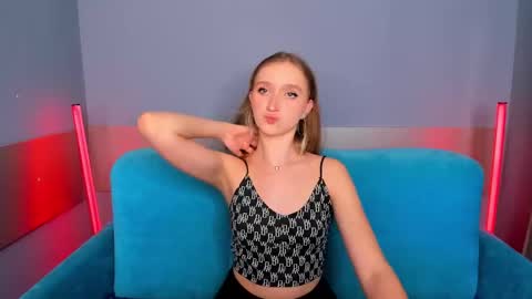 Snapshot of ameliawise chatting on February 23, 2025, 12:48 pm ameliawise online show from February 23, 2025, 12:48 pm