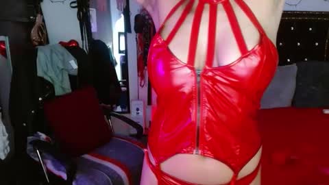 amelie__martinez online show from February 19, 2026, 11:17 am