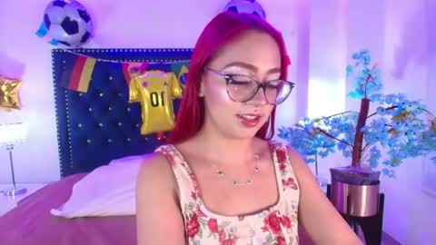 Amelie online show from June 19, 2026, 3:11 am