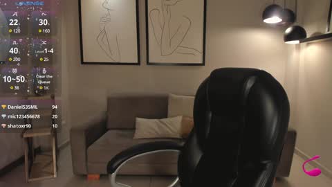 Snapshot of ameliegraham chatting on December 16, 2024, 2:16 pm Amelie Graham online show from December 16, 2024, 2:16 pm