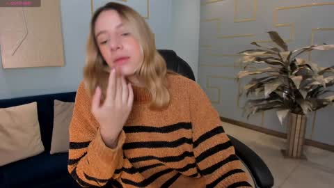 Snapshot of ameliegraham chatting on December 27, 2024, 11:06 am Amelie Graham online show from December 27, 2024, 11:06 am