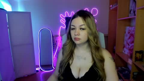 Snapshot of ameliepeach chatting on April 26, 2026, 1:58 am Amelie online show from April 26, 2026, 1:58 am
