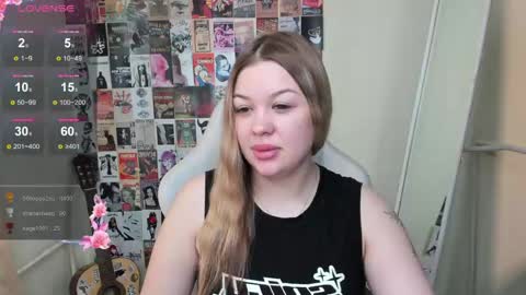 Snapshot of ameliepeach chatting on May 24, 2026, 4:17 am Amelie online show from May 24, 2026, 4:17 am