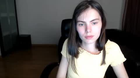 Amelie online show from October 9, 2025, 5:55 pm