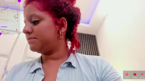 Snapshot of ameliia_jones_ chatting on May 13, 2026, 2:58 pm ameliia_jones_ online show from May 13, 2026, 2:58 pm