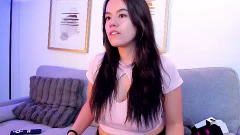 Amelia online show from June 11, 2026, 12:25 pm