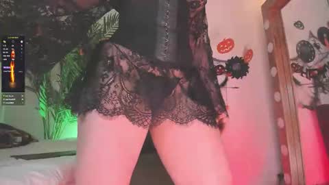 Amelie online show from October 22, 2025, 1:28 am