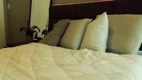 Snapshot of amera_gray chatting on February 7, 2025, 8:20 pm HOT white naughty leo xxx online show from February 7, 2025, 8:20 pm