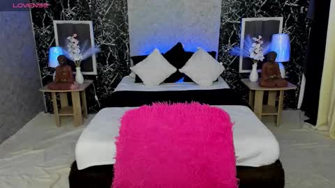 Claire online show from September 19, 2025, 8:27 am