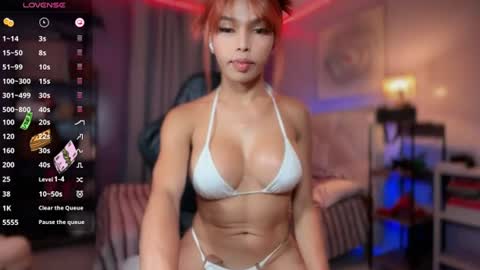 Snapshot of amethyst_ts chatting on July 13, 2026, 4:26 am AMETHYST look at my BIO online show from July 13, 2026, 4:26 am