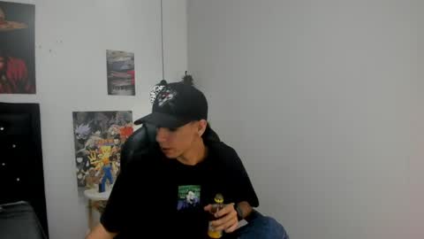 Snapshot of amethystshadow chatting on June 4, 2026, 3:56 am amethystshadow online show from June 4, 2026, 3:56 am