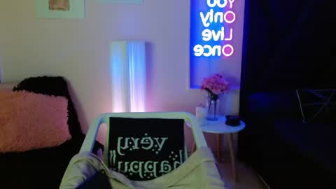 Snapshot of ami_smith chatting on July 15, 2026, 9:09 pm ami_smith online show from July 15, 2026, 9:09 pm
