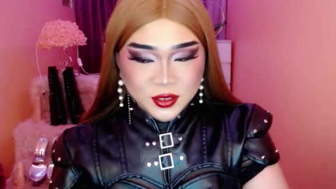 Queen Mireska online show from September 19, 2025, 8:49 am