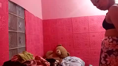 Snapshot of amias_thaddeus23 chatting on November 27, 2025, 1:18 am Amia online show from November 27, 2025, 1:18 am