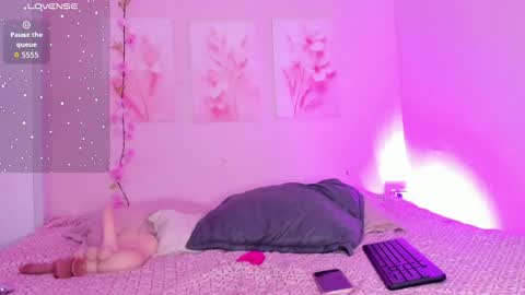 Snapshot of amiiclark chatting on July 2, 2026, 7:09 pm AmiiClark online show from July 2, 2026, 7:09 pm