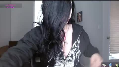 Snapshot of amilustxx chatting on January 14, 2025, 5:45 pm amilust online show from January 14, 2025, 5:45 pm