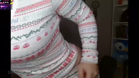 Snapshot of amilustxx chatting on November 8, 2025, 5:01 pm amilust online show from November 8, 2025, 5:01 pm