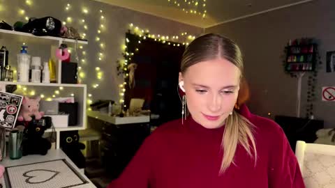 Amily online show from March 21, 2026, 2:53 pm