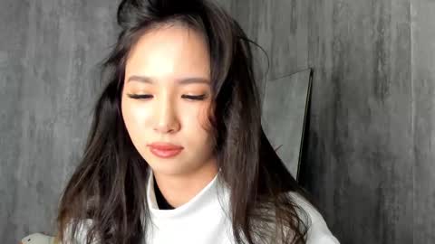 Amina online show from February 15, 2025, 6:55 pm