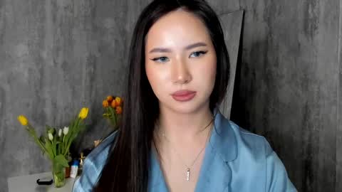 Amina online show from March 9, 2025, 6:00 pm