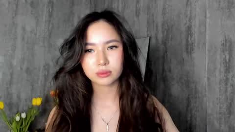 Amina online show from March 10, 2025, 12:15 pm