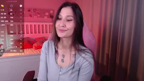 Snapshot of aminegulse chatting on September 15, 2025, 1:05 am Camilla online show from September 15, 2025, 1:05 am