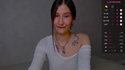 Snapshot of aminegulse chatting on October 21, 2025, 11:38 pm Camilla online show from October 21, 2025, 11:38 pm