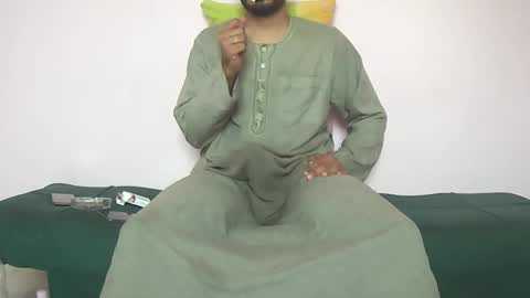 Amir online show from November 11, 2025, 11:10 am