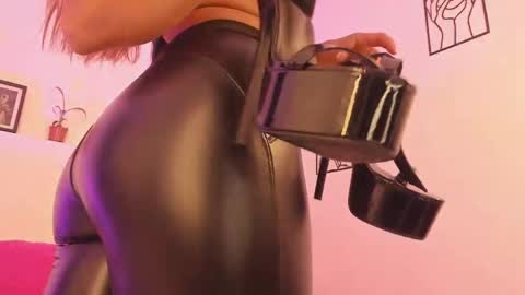 hi guys im ariani ill be off till december 1st for vacation if u want u can add me on snapchat by bio and talk or play there online show from March 8, 2025, 6:05 pm