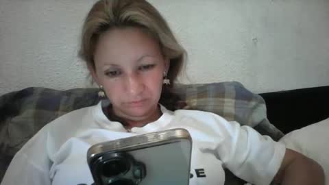 Paula D online show from July 15, 2026, 5:45 am