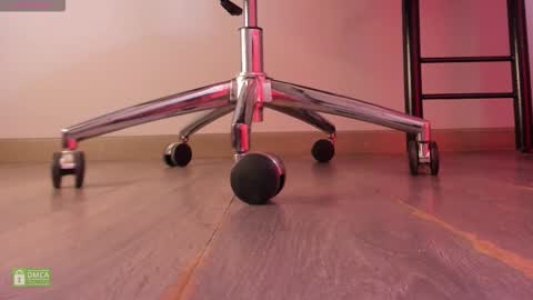 Amelia online show from November 23, 2025, 4:23 am