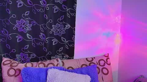 Ammelie online show from January 13, 2026, 11:32 pm