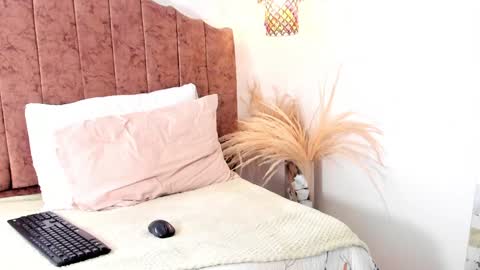 Ammy Nova online show from December 21, 2024, 6:12 pm