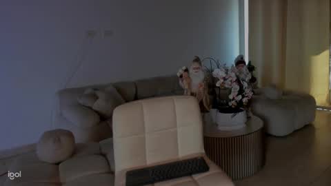 Snapshot of ammy_oxford chatting on December 8, 2024, 8:25 pm Ammy online show from December 8, 2024, 8:25 pm